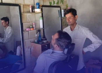 Barber Gets Rs 37.87 Crore Tax Notice Over Loan App Scam